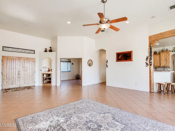 16145 W Ravinia Ave, Tucson, AZ 85736