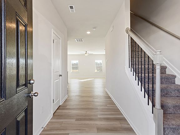 5th image of 5142 Tommy Ln #5142