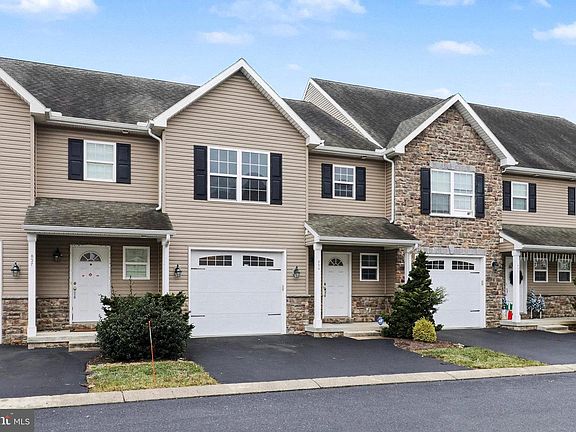 2nd image of 829 Spring Rock Ct
