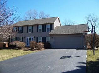 714 Brookeville Dr, Webster, NY 14580