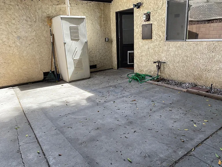 12921 Landale St — Photo 20