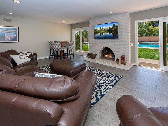 2nd image of 3167 N Goldenspur Dr