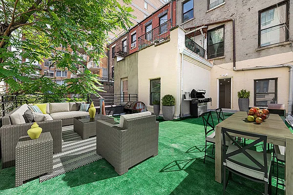 Rented by REAL New York | media 7