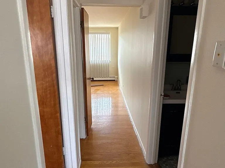 12619 - 12623 Lincoln Street — Photo 6