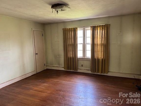 5th image of 3053 Mineral Springs Rdg