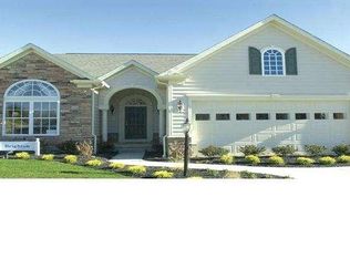 6 Sharps Run Ct, Evesham, NJ 08053