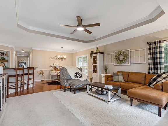 5th image of 115 Dove Haven Dr