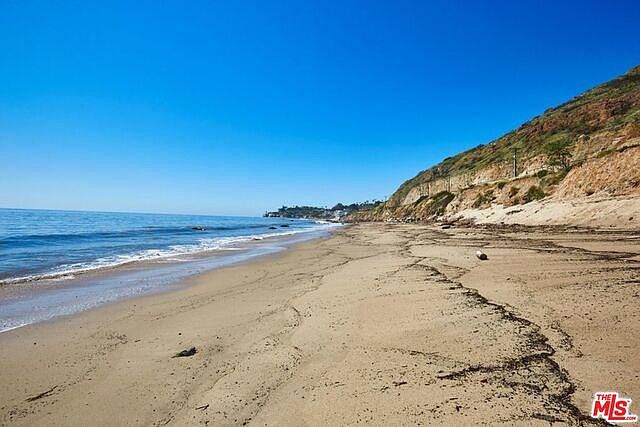 1st image of 2 Pacific Coast Hwy