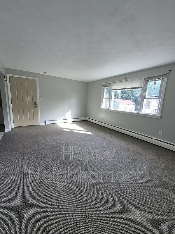 2 bed, 1.0 bath, $1,600 — Photo 1