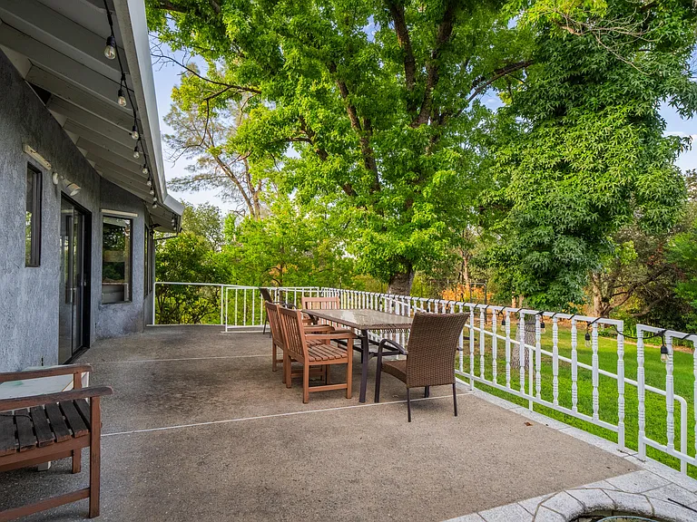 2820 Panorama Dr — Photo 37