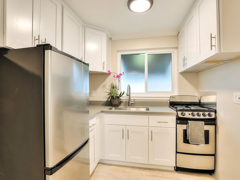 1st image of 501 Monterey Ave APT 2