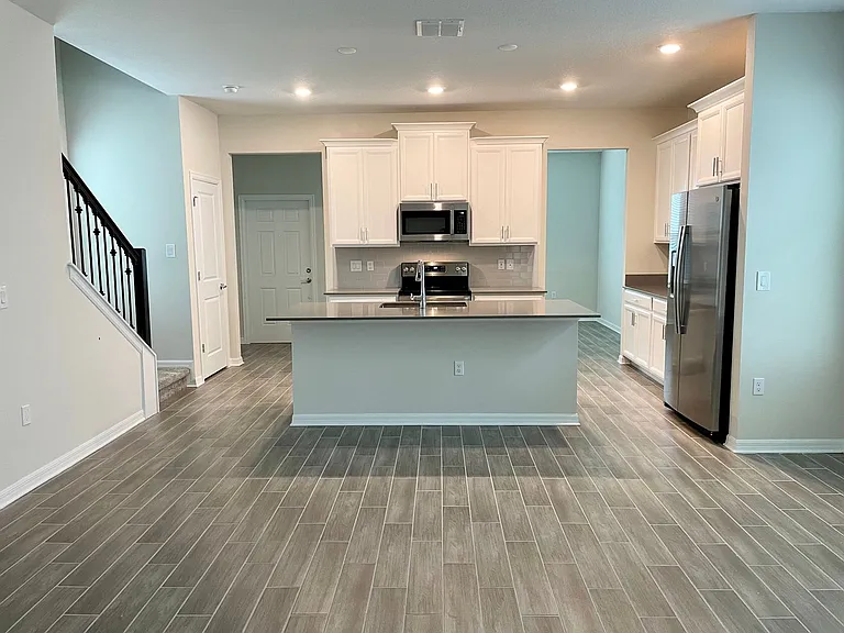 1387 Waverunner Ln — Photo 2