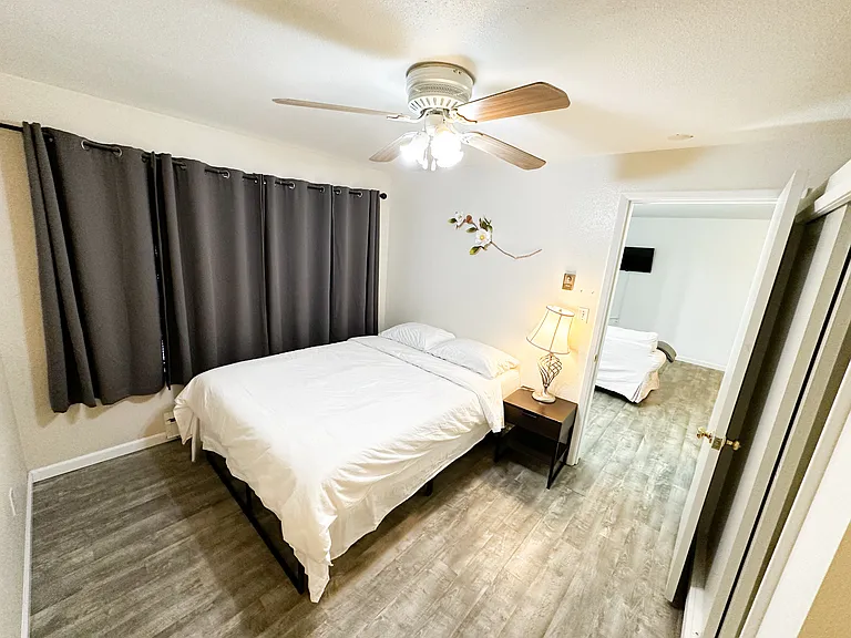 2500 N 45th St #3 — Photo 5