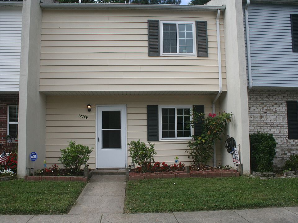 12759 Woodside Lane