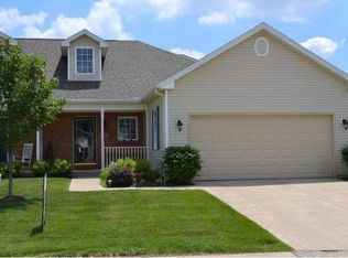 1841 Golfview Dr, Springfield, OH 45502