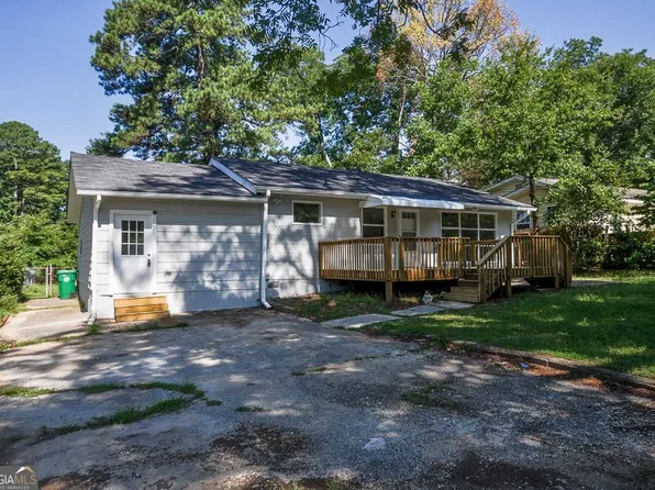 1174 Goldsmith Rd, Stone Mountain, GA 30083