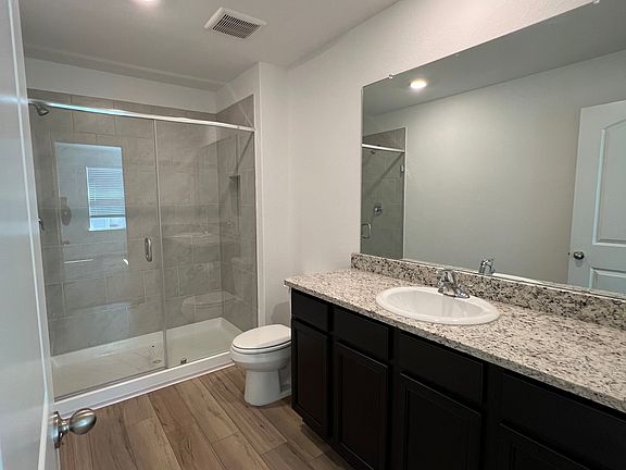 3rd image of 10841 Emerick St #10841