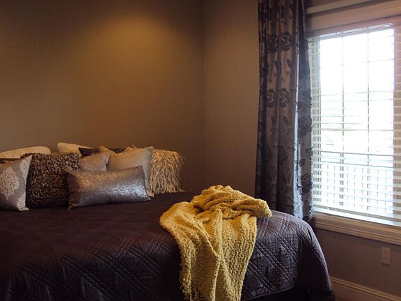 3rd image of 53 Royal Vista Dr