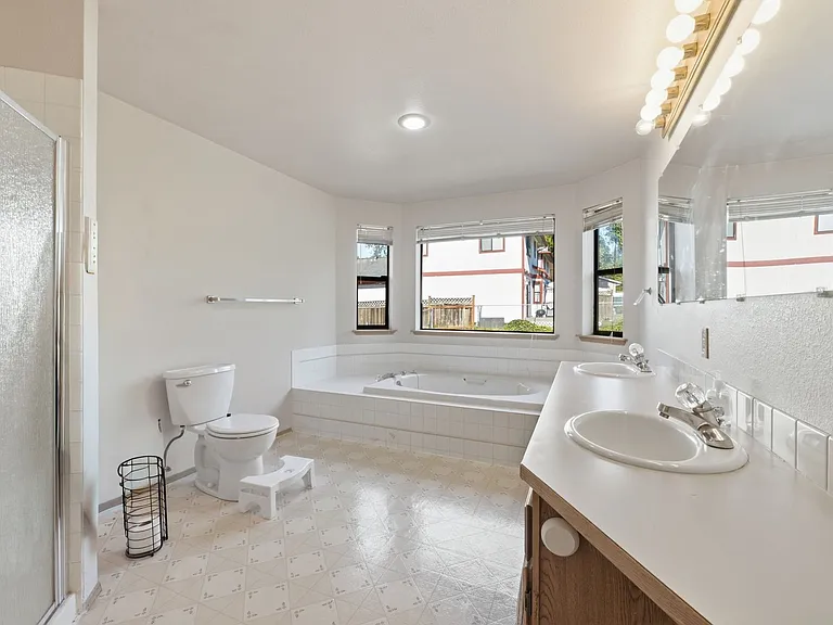 625 & 627 Shannon St — Photo 11