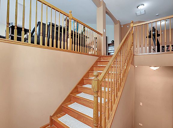 3rd image of 2507 Oak Dr