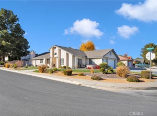 17960 Sage Hen Rd, Victorville, CA 92395