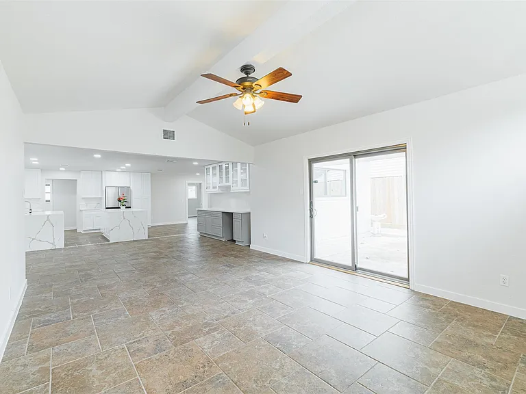 10055 Larston St — Photo 12