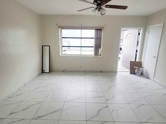 5th image of 731 Curtiss Pkwy APT 3