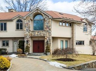 29 Abbey Close, Scarsdale, NY 10583