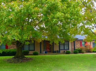 8203 Newbury Rd, Evansville, IN 47725