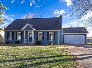 526 Paul Dr, Waterloo, IL 62298