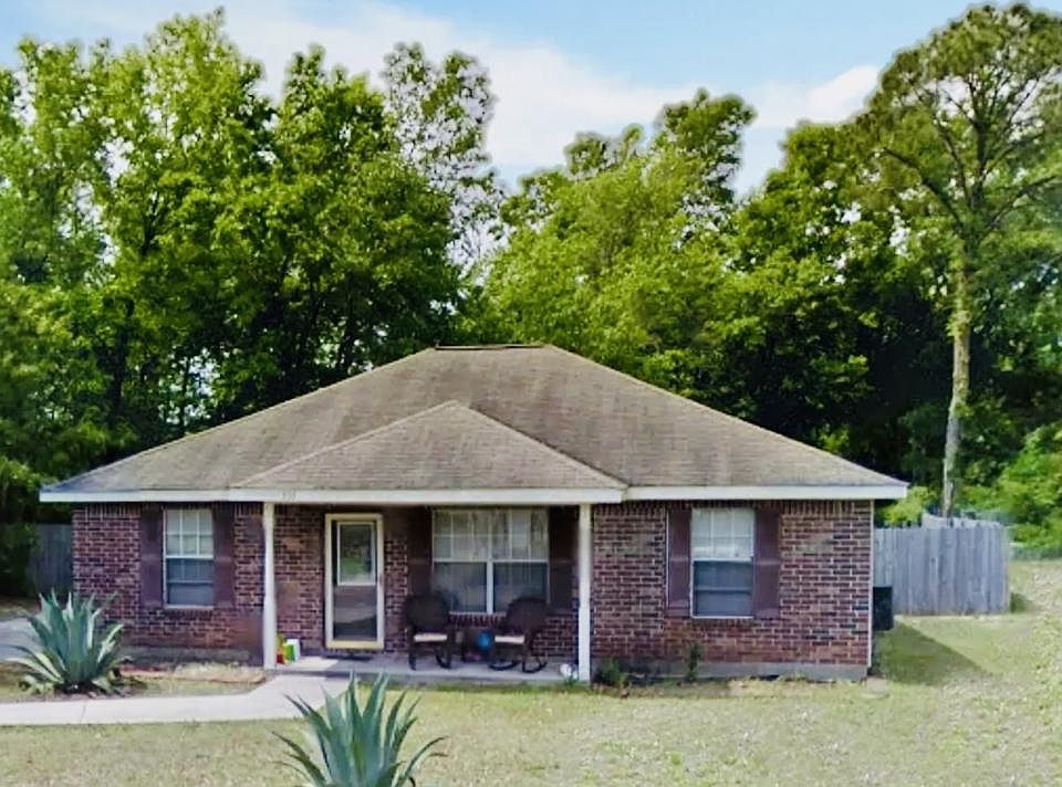 1st image of 535 N Forest Dr