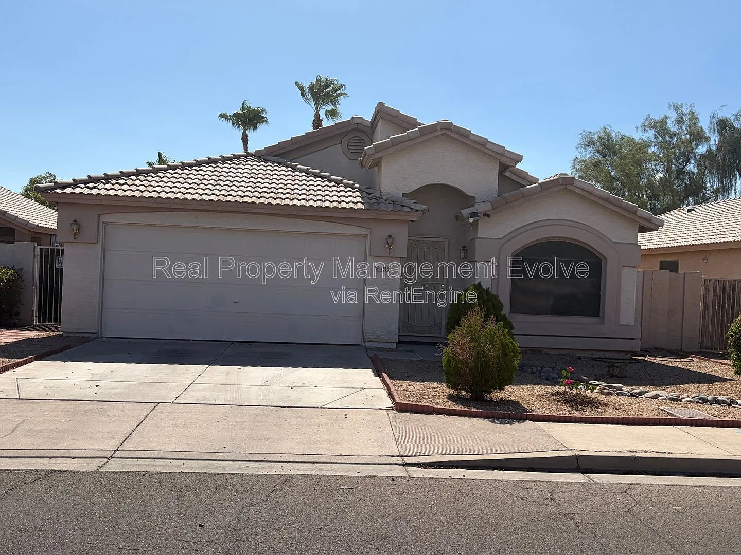 4 bed, 2.0 bath, 1871 sqft, $2,250 — Photo 1
