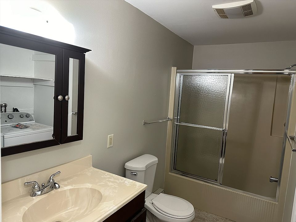 Bathroom / Laundry