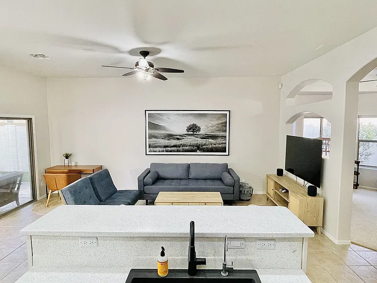 E Stottler Dr — Photo 23
