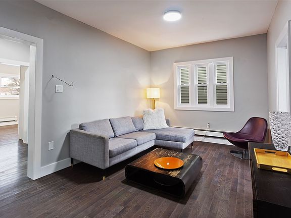 3rd image of 291 Clendenny Ave #2