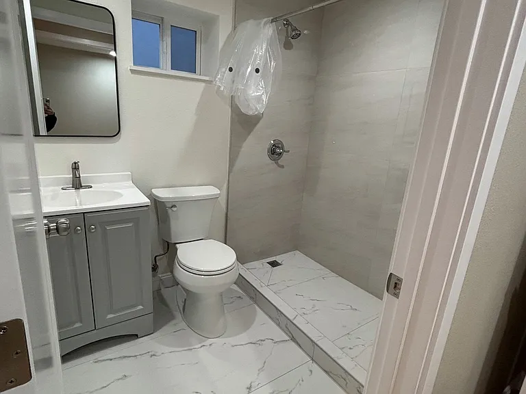 92 Ridgefield Ave — Photo 3