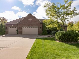 7701 Merrimac Ln N, Maple Grove, MN 55311