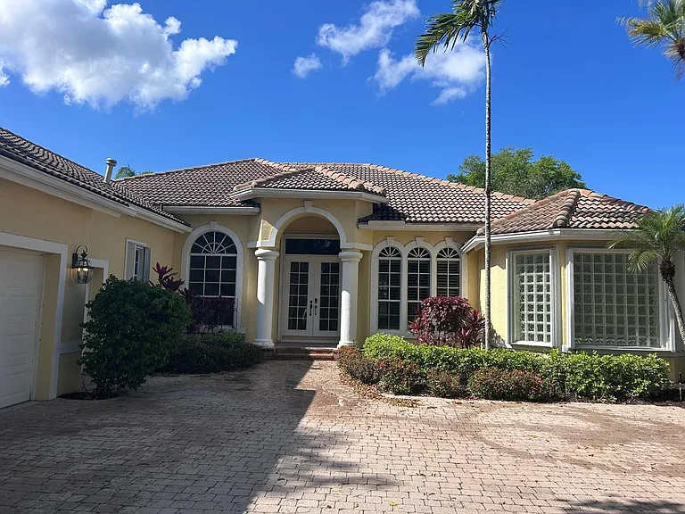 8992 Lakes Blvd — Photo 44