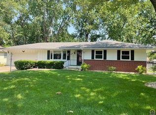 1814 SW 36th Ter, Topeka, KS 66611