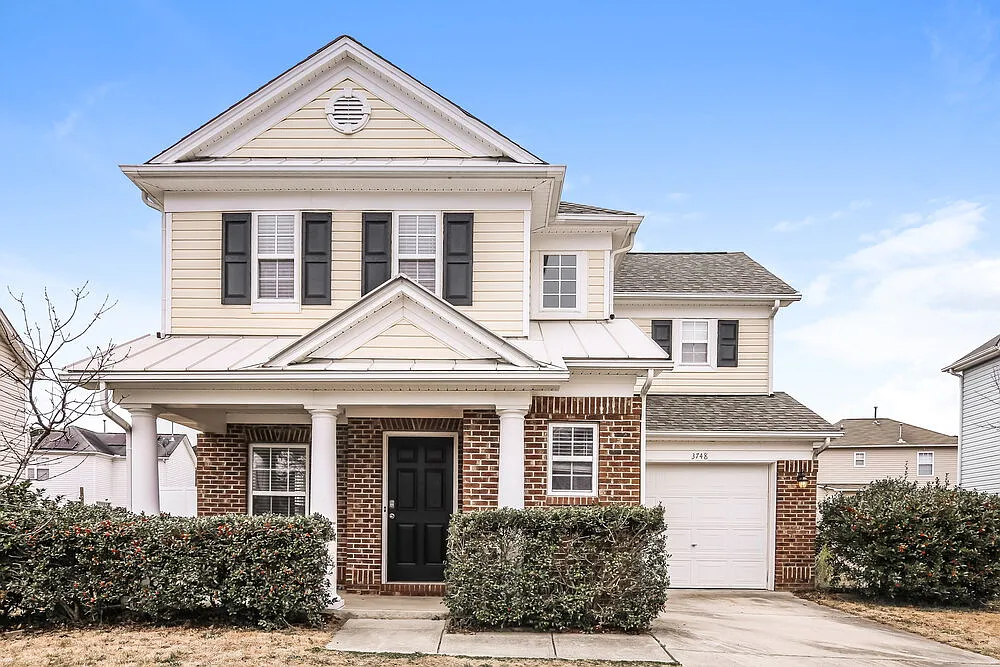 3 bed, 2.5 bath, 1634 sqft, $2,085 — Photo 1