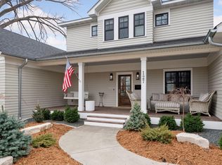 127 W Lake St, Excelsior, MN 55331