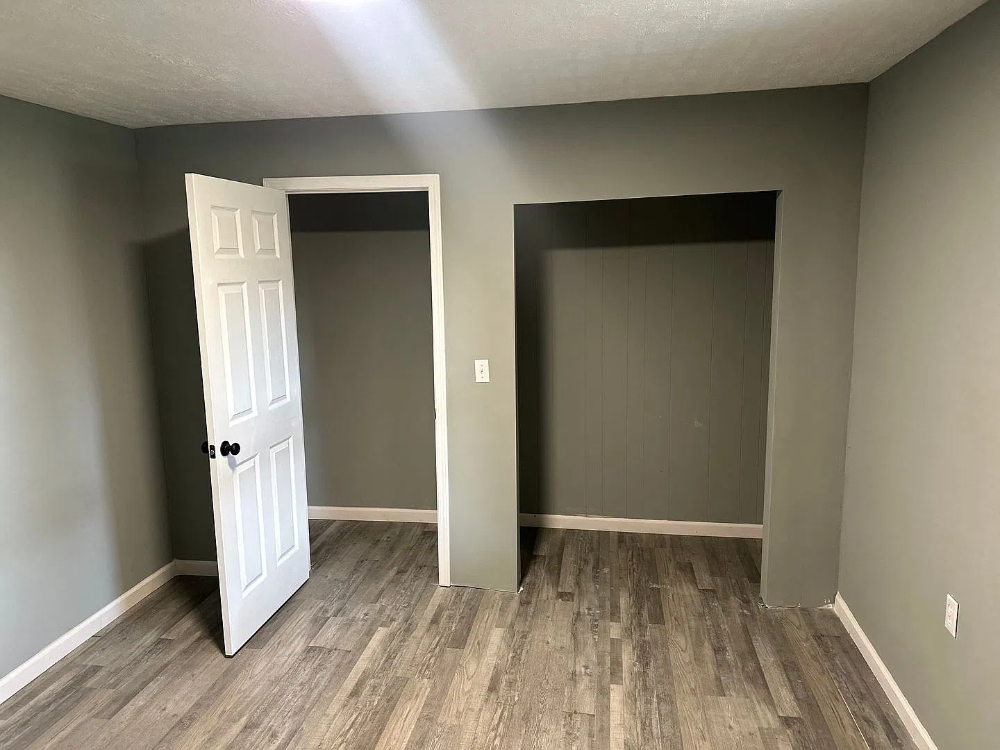 3 bedroom 2 bathroom — Photo 4