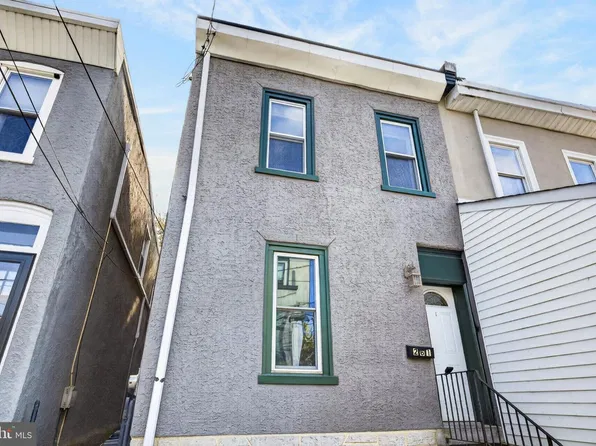 261 Krams Ave, Philadelphia, PA 19128