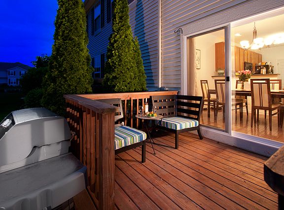 4th image of 576 S Jade Ln
