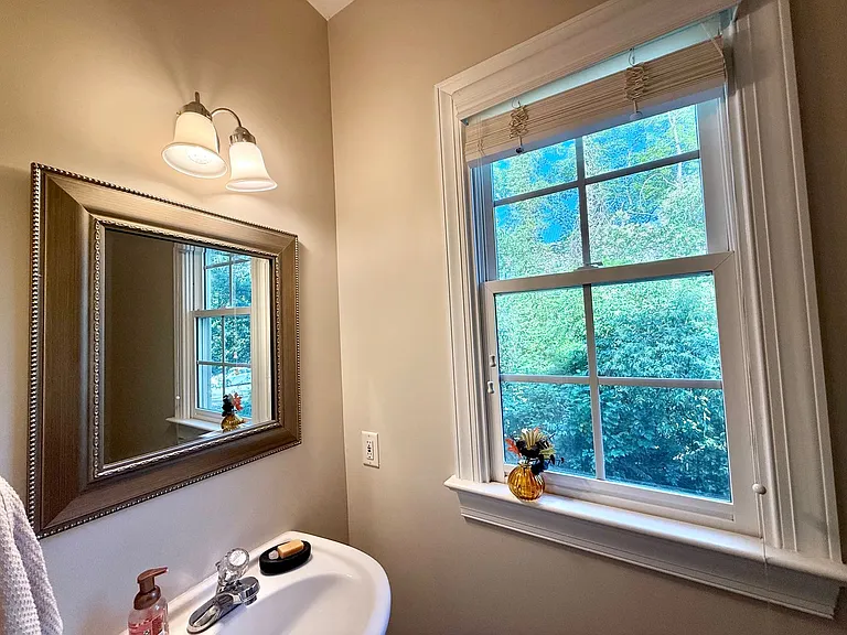 1105 Banbury Woods Pl — Photo 6