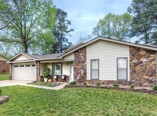 1900 Whitlock Dr, Benton, AR 72015