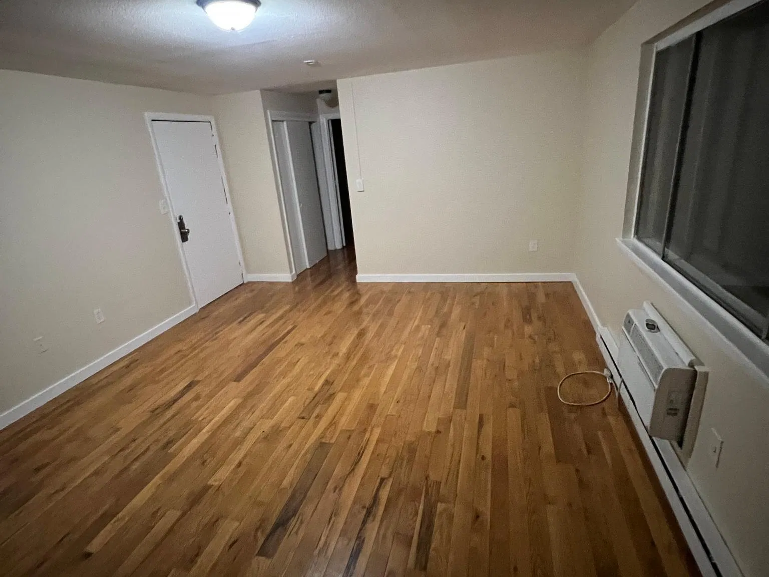 1 bed, 600 sqft, $1,300 — Photo 3