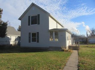 2431 Barker St, Clinton, IA 52732