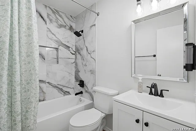 5806 Valley Point — Photo 15