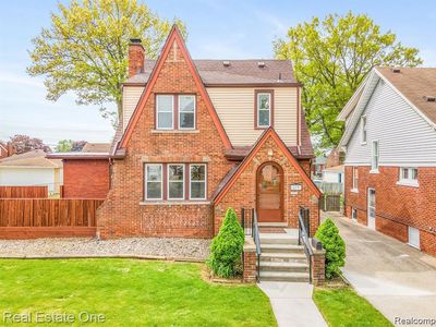 679 Emmons Blvd, Lincoln Park, MI, 48146